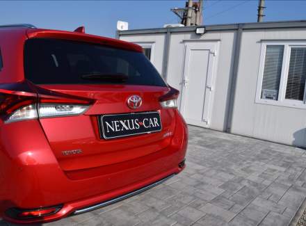 Toyota - Auris