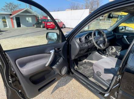 Toyota - RAV 4
