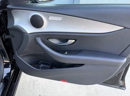 Mercedes-Benz - E-class