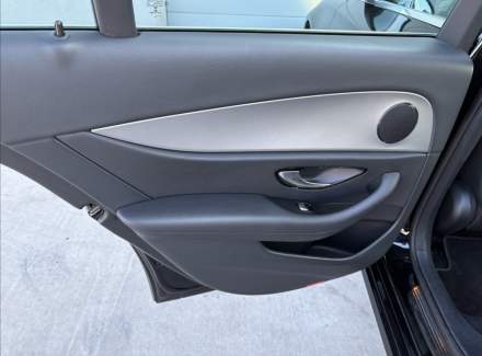 Mercedes-Benz - E-class