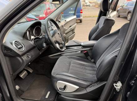 Mercedes-Benz - M-class