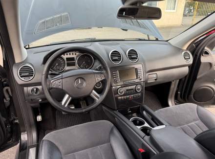 Mercedes-Benz - M-class
