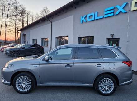 Mitsubishi - Outlander