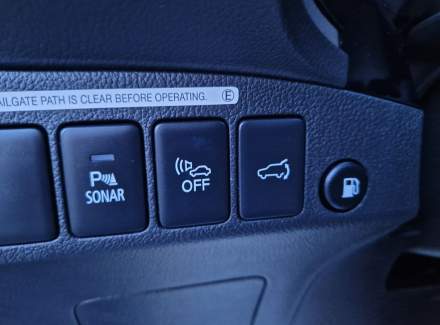 Mitsubishi - Outlander