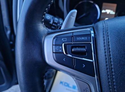 Mitsubishi - Outlander