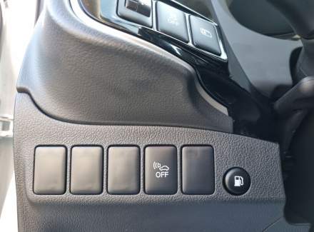 Mitsubishi - Outlander