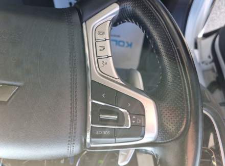 Mitsubishi - Outlander