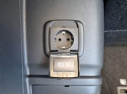 Mitsubishi - Outlander