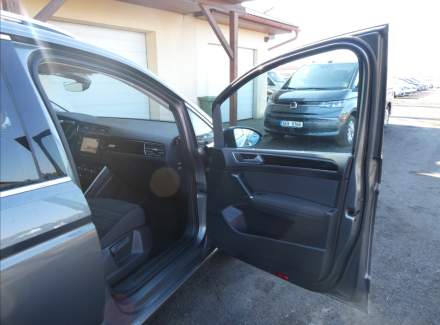 Volkswagen - Touran