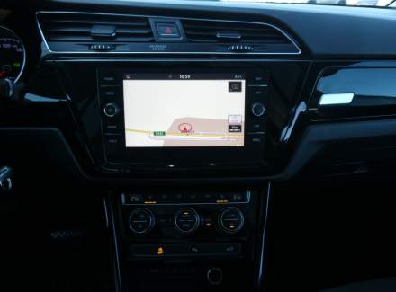 Volkswagen - Touran
