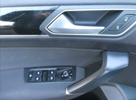 Volkswagen - Touran