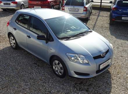 Toyota - Auris