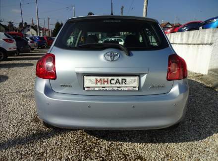 Toyota - Auris