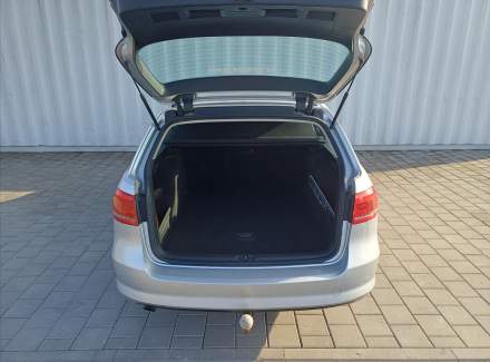 Volkswagen - Passat