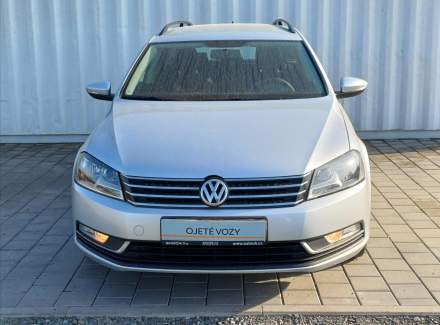 Volkswagen - Passat