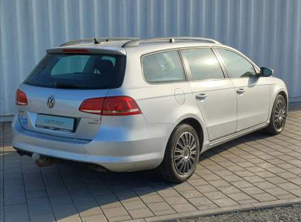 Volkswagen - Passat