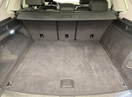 Volkswagen - Touareg