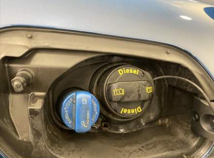 Volkswagen - Touareg