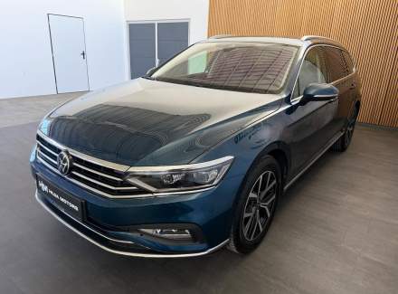 Volkswagen - Passat