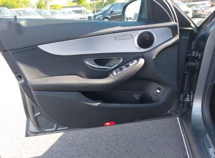 Mercedes-Benz - C-class