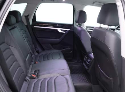 Volkswagen - Touareg