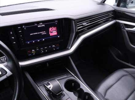 Volkswagen - Touareg