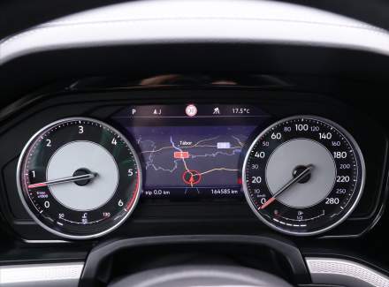 Volkswagen - Touareg