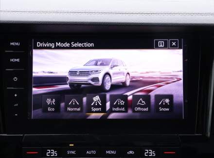 Volkswagen - Touareg