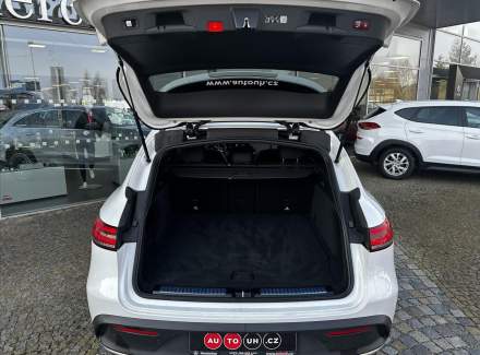 Mercedes-Benz - EQC