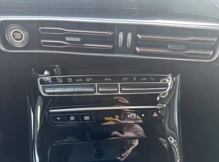Mercedes-Benz - EQC