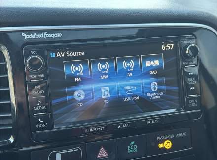 Mitsubishi - Outlander