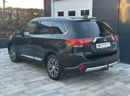 Mitsubishi - Outlander