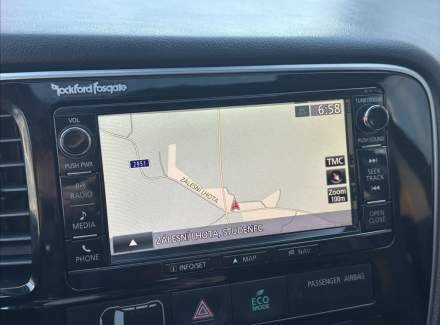 Mitsubishi - Outlander