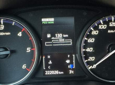 Mitsubishi - Outlander