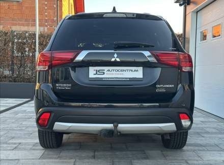 Mitsubishi - Outlander