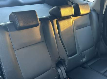 Mitsubishi - Outlander