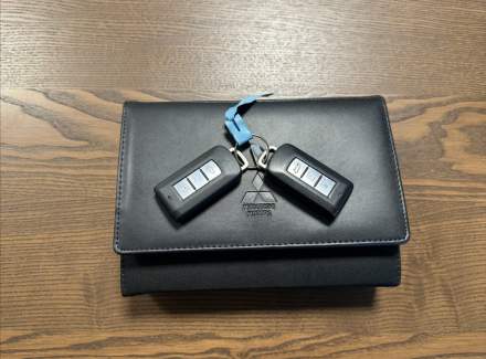 Mitsubishi - Outlander