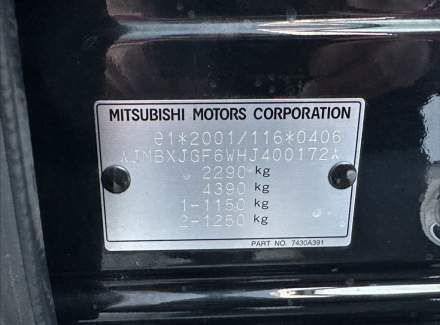 Mitsubishi - Outlander