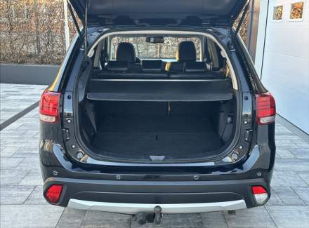 Mitsubishi - Outlander