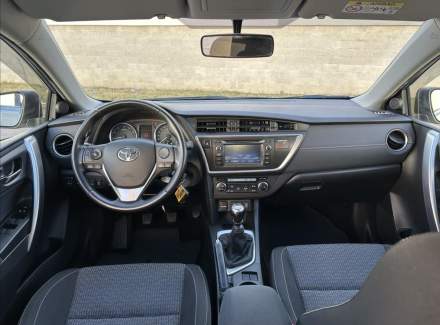 Toyota - Auris