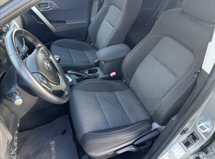 Toyota - Auris