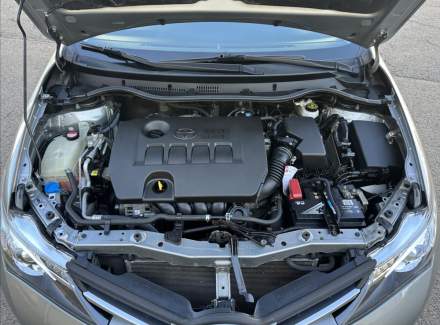 Toyota - Auris
