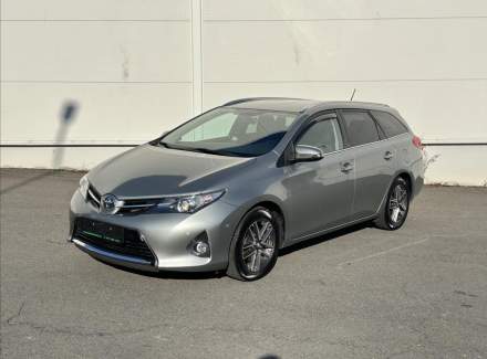 Toyota - Auris
