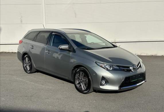 Toyota - Auris