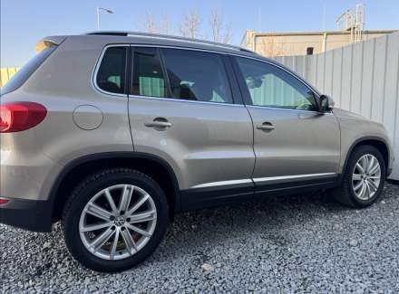 Volkswagen - Tiguan