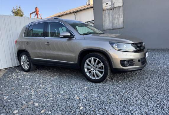 Volkswagen - Tiguan
