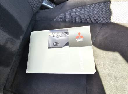 Mitsubishi - Outlander