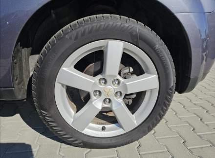 Mitsubishi - Outlander