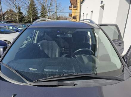 Mitsubishi - Outlander