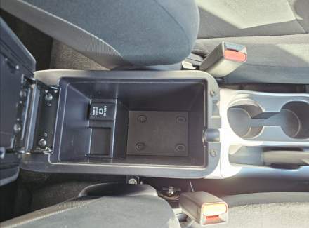 Mitsubishi - Outlander